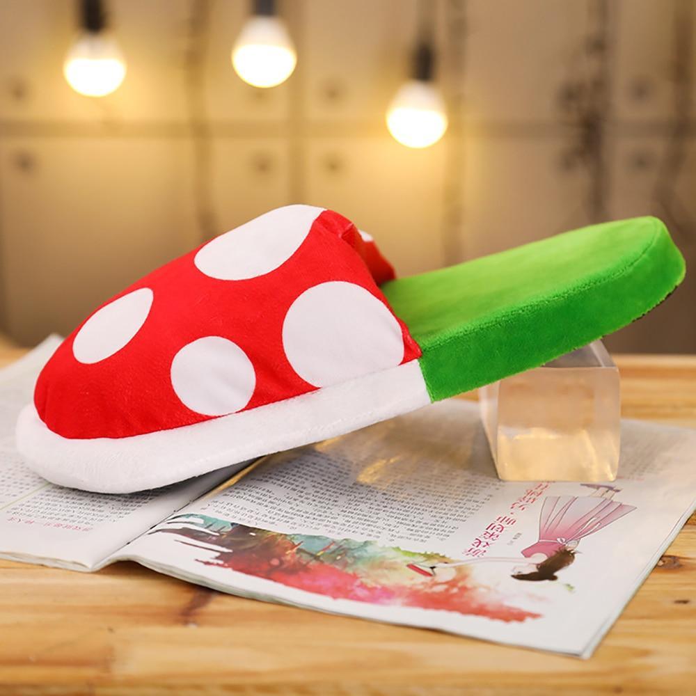 Fsyser™ Piranha Plant Slippers & Pipe Holder